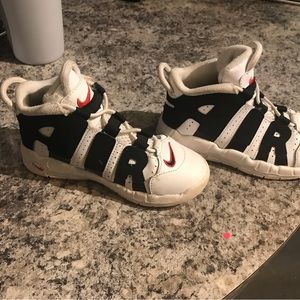 Their size ten for little boys. They are in decent condition.Nike air
